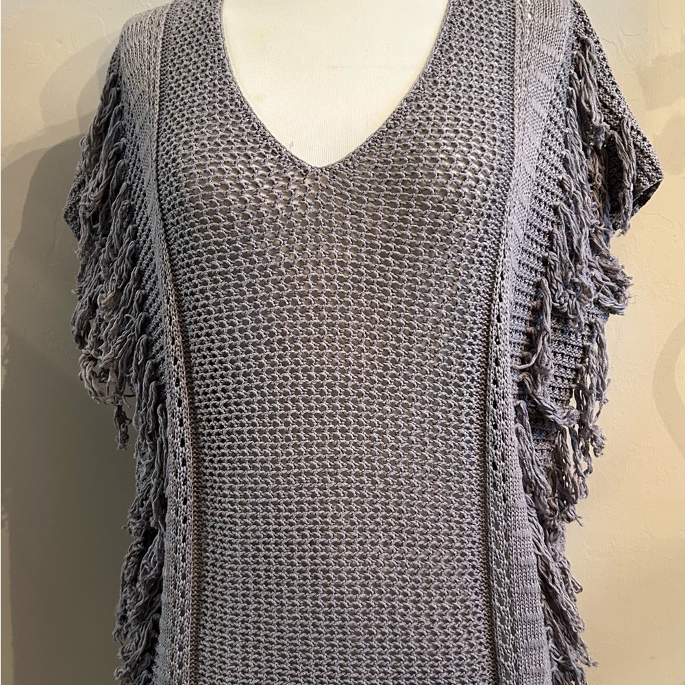 Leo & Sage Gray Fringe Boho Grunge Sweater Size Small Petite